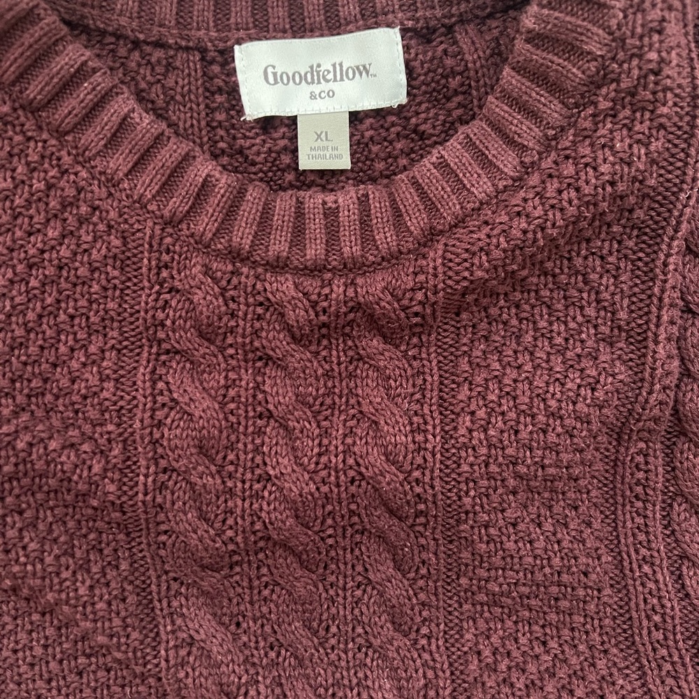 Goodfellow & Co Burgundy Cable Knit Sweater